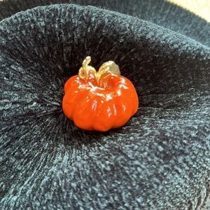 Pumpkin brooch